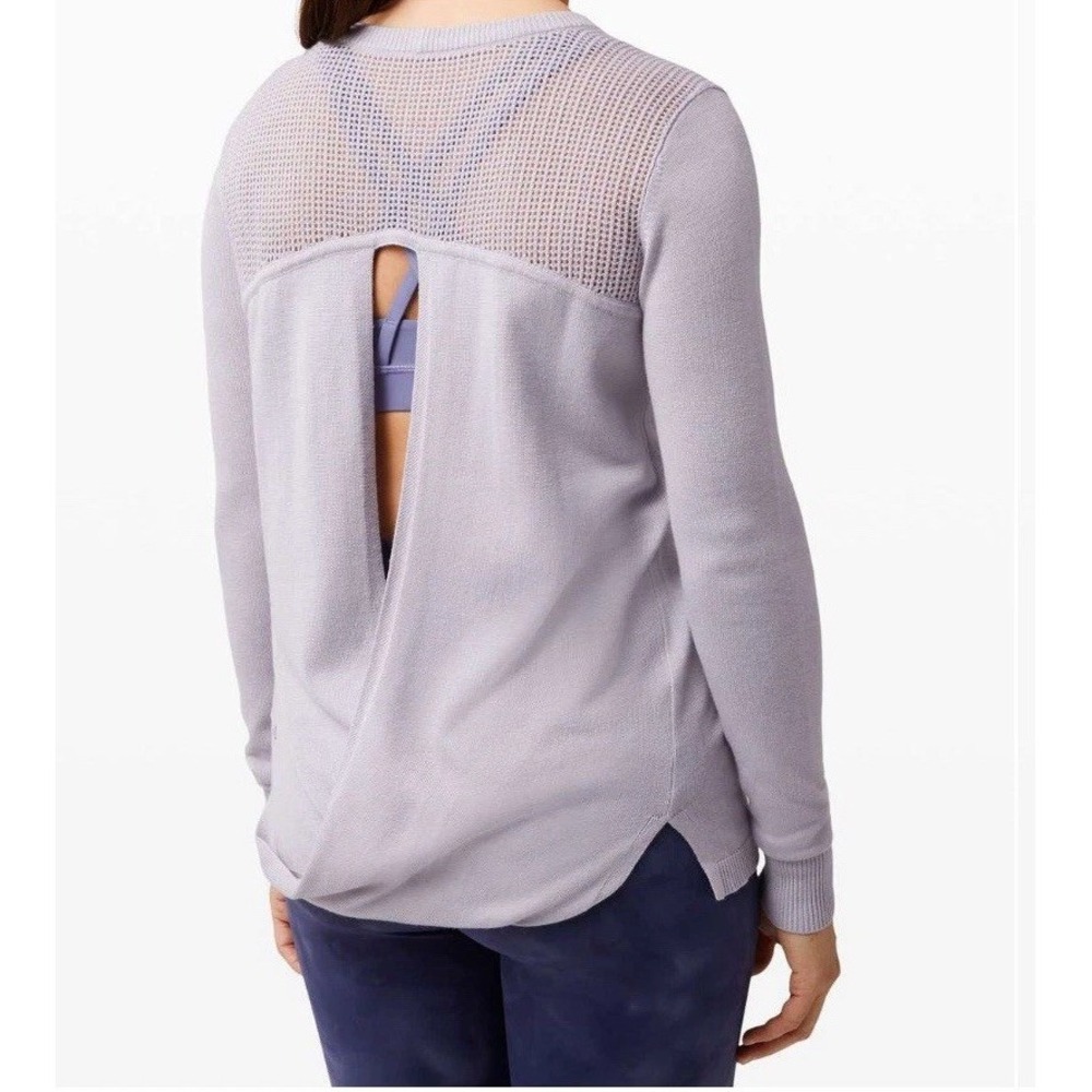 Lululemon Back to Balance Long Sleeve Sweater Women's Size 6 Small Lavender